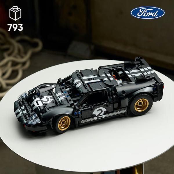 Lego Technic. Masina de curse 1966 Ford GT40 MK II