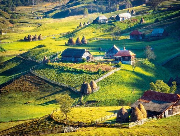 Imaginea produsului 'Calendar perete 2027. România'