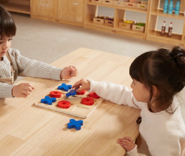 Imaginea produsului 'Joc de logică: Tic-Tac-Toe'