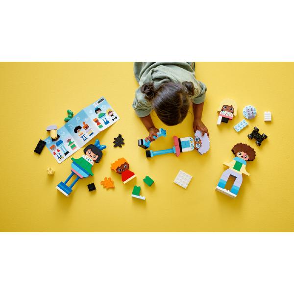 Lego Duplo: Oameni construibili cu emotii mari