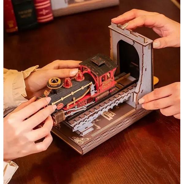 Puzzle 3D DIY Book Nook and Wonderland: Century Train