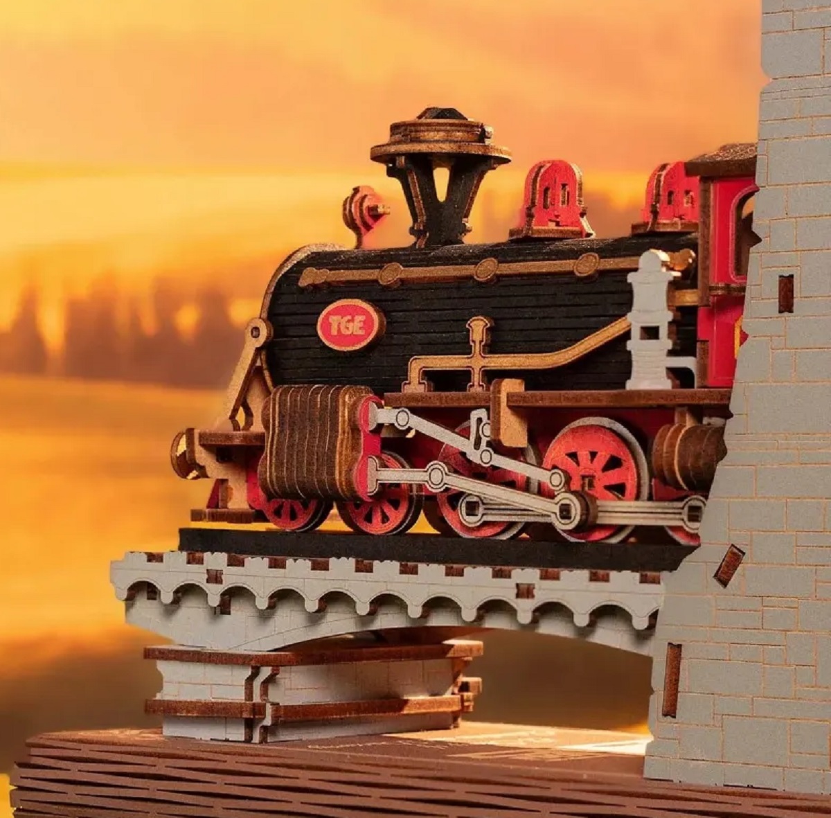 Imaginea produsului 'Puzzle 3D DIY Book Nook and Wonderland: Century Train'