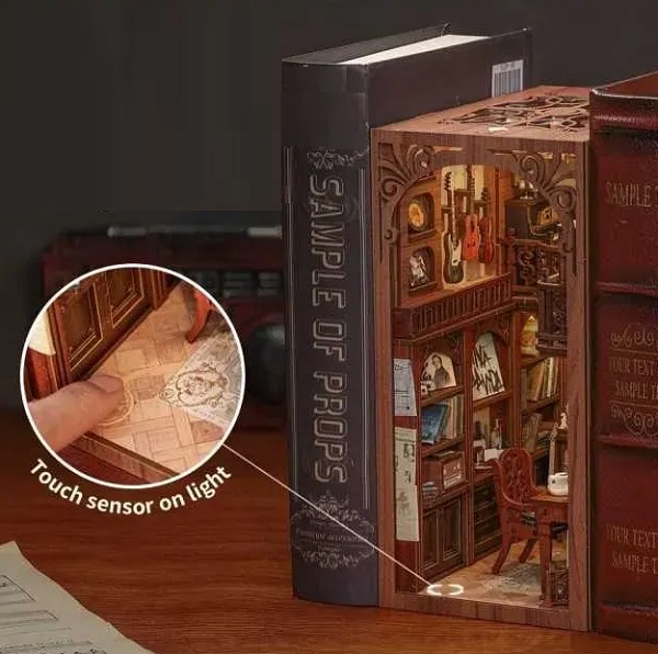 Imaginea produsului 'Puzzle 3D DIY Book Nook: The Secret Rhythm'