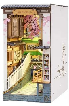 Imaginea produsului 'Puzzle 3D DIY Book Nook and Wonderland: Sakura Densya'