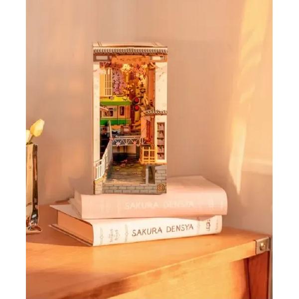 Puzzle 3D DIY Book Nook and Wonderland: Sakura Densya