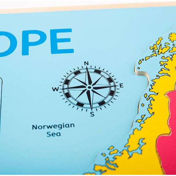 Puzzle din lemn. Harta Europei