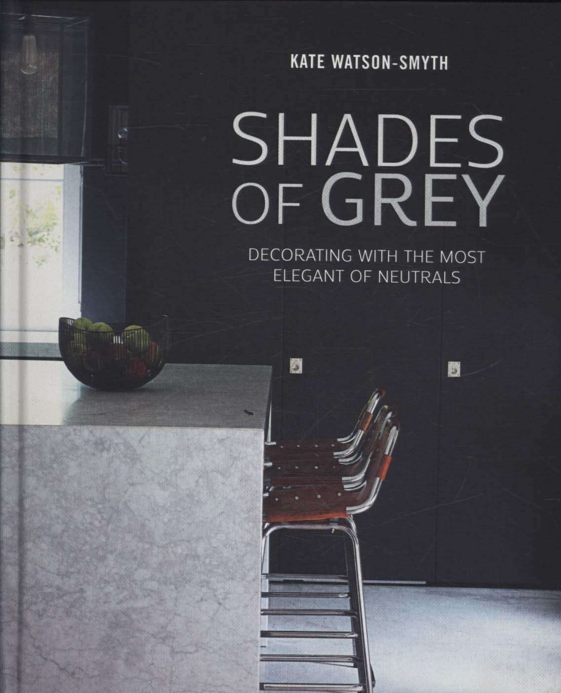 Coperta cărții 'Shades of Grey'
