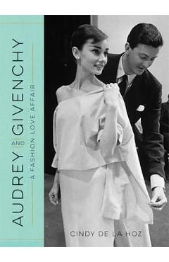 Little Book of Audrey Hepburn: New Edition (Little Books of Fashion, 4):  Jones, Caroline: 9781787391321: : Books